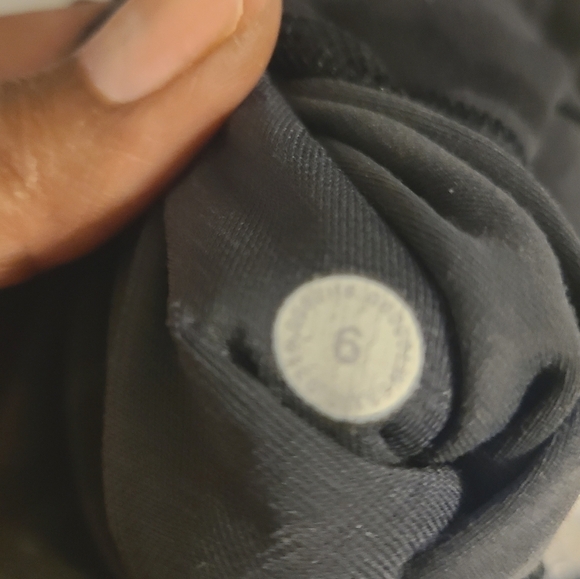 Lululemon | Women's Wunder Under High-Rise 25" Camo Tight Leggings (Size 6) - Picture 4 of 13